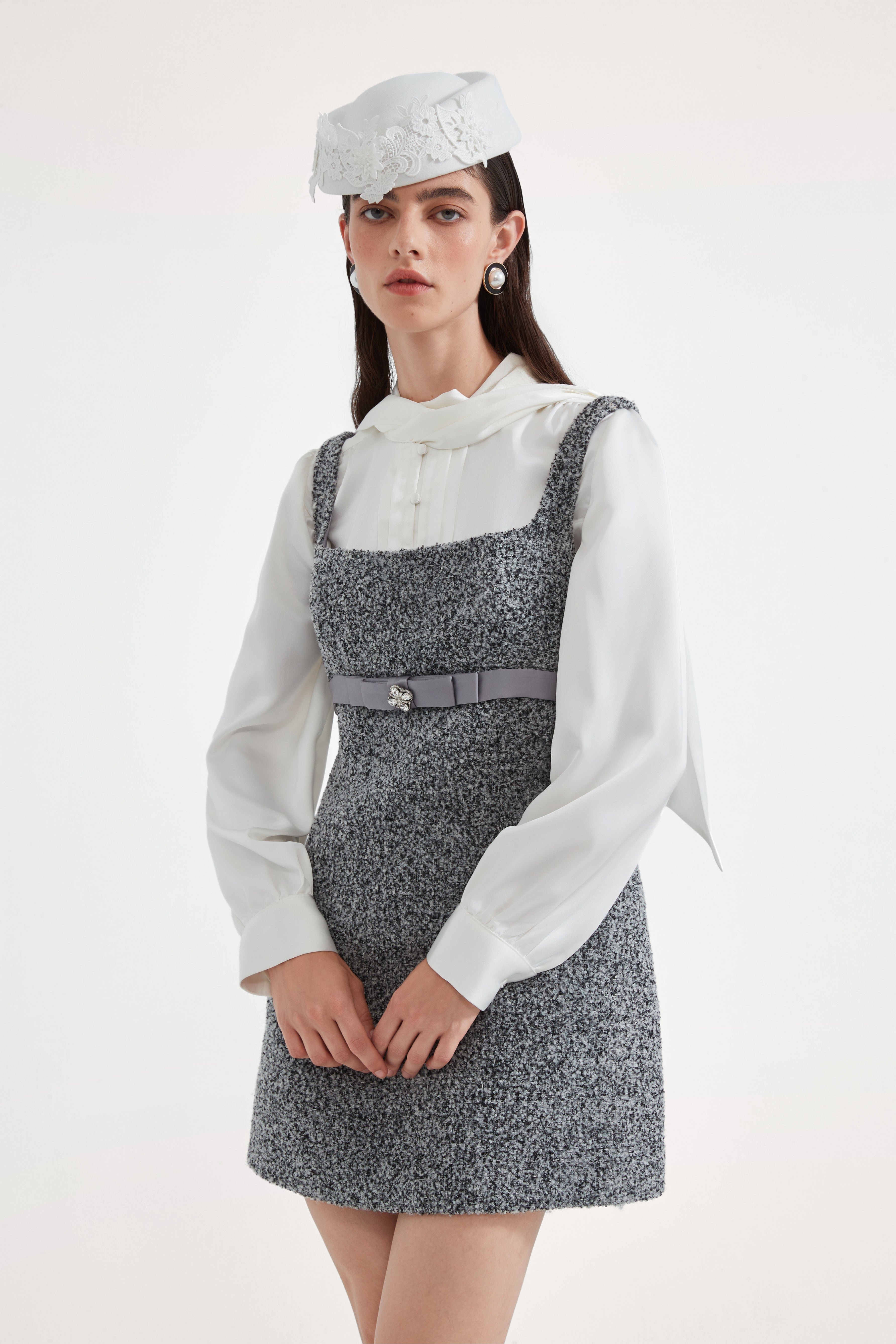 Gray Square-Necked Bow Woolen Dress
