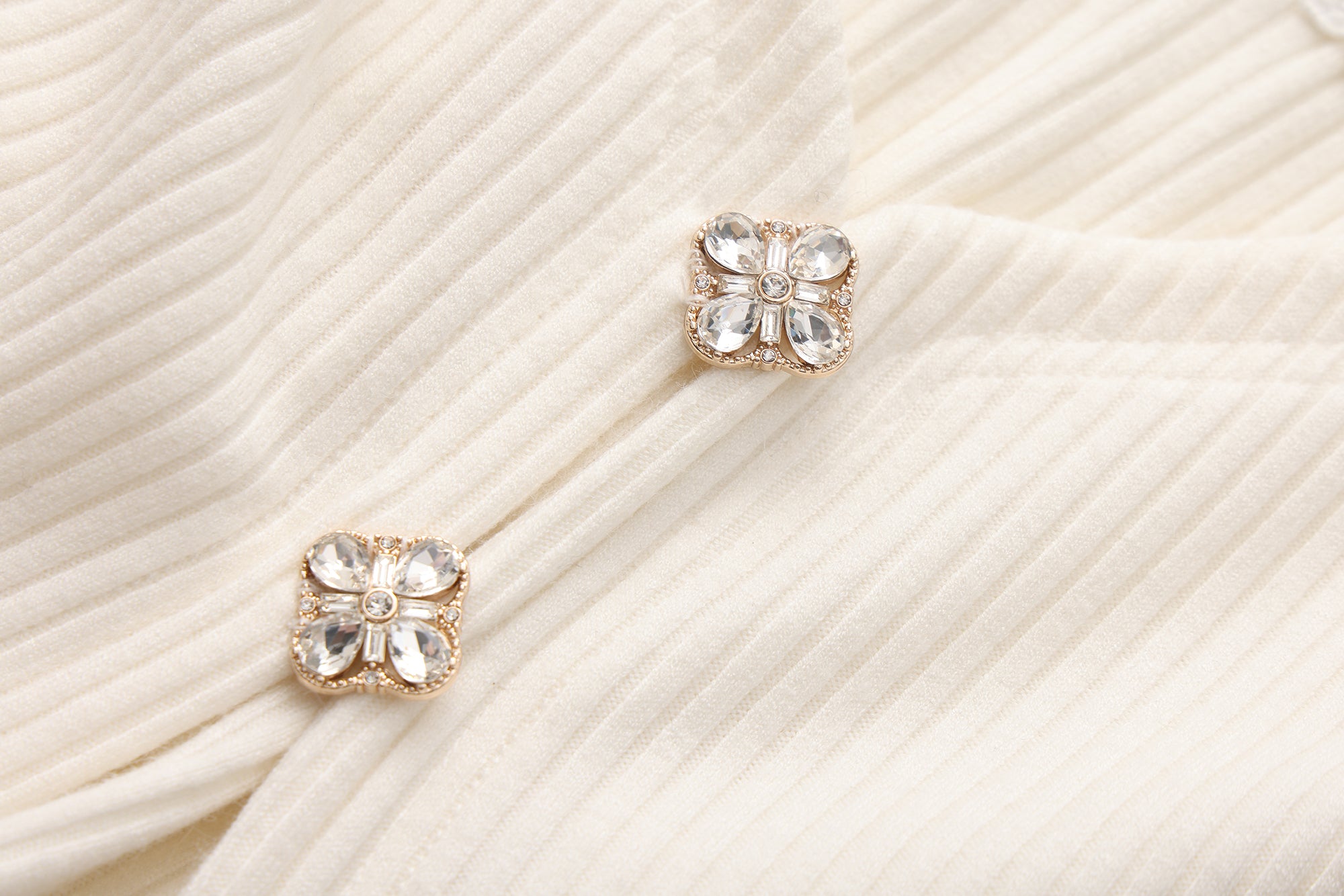 White Two-Piece Lace Halter Cardigan