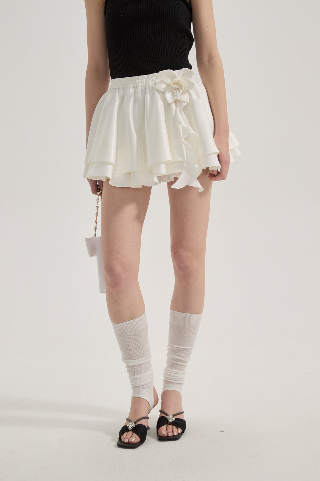 White Lace-up Floral Short Skirt