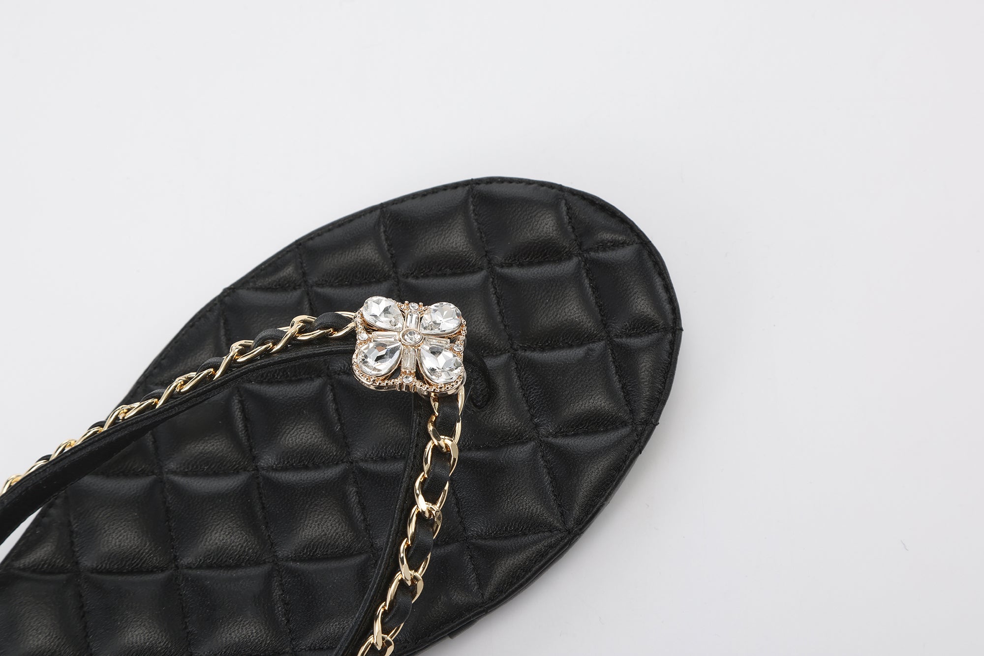 Black Diamond Buckle Chain Flip Flops