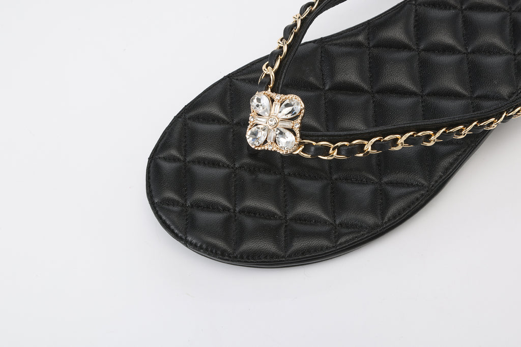 Black Diamond Buckle Chain Flip Flops