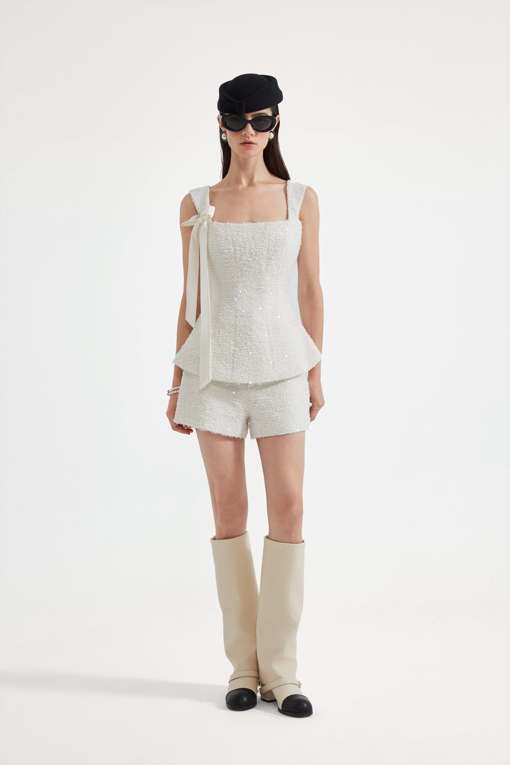 White Bow-Detailed Sleeveless Fitted Top