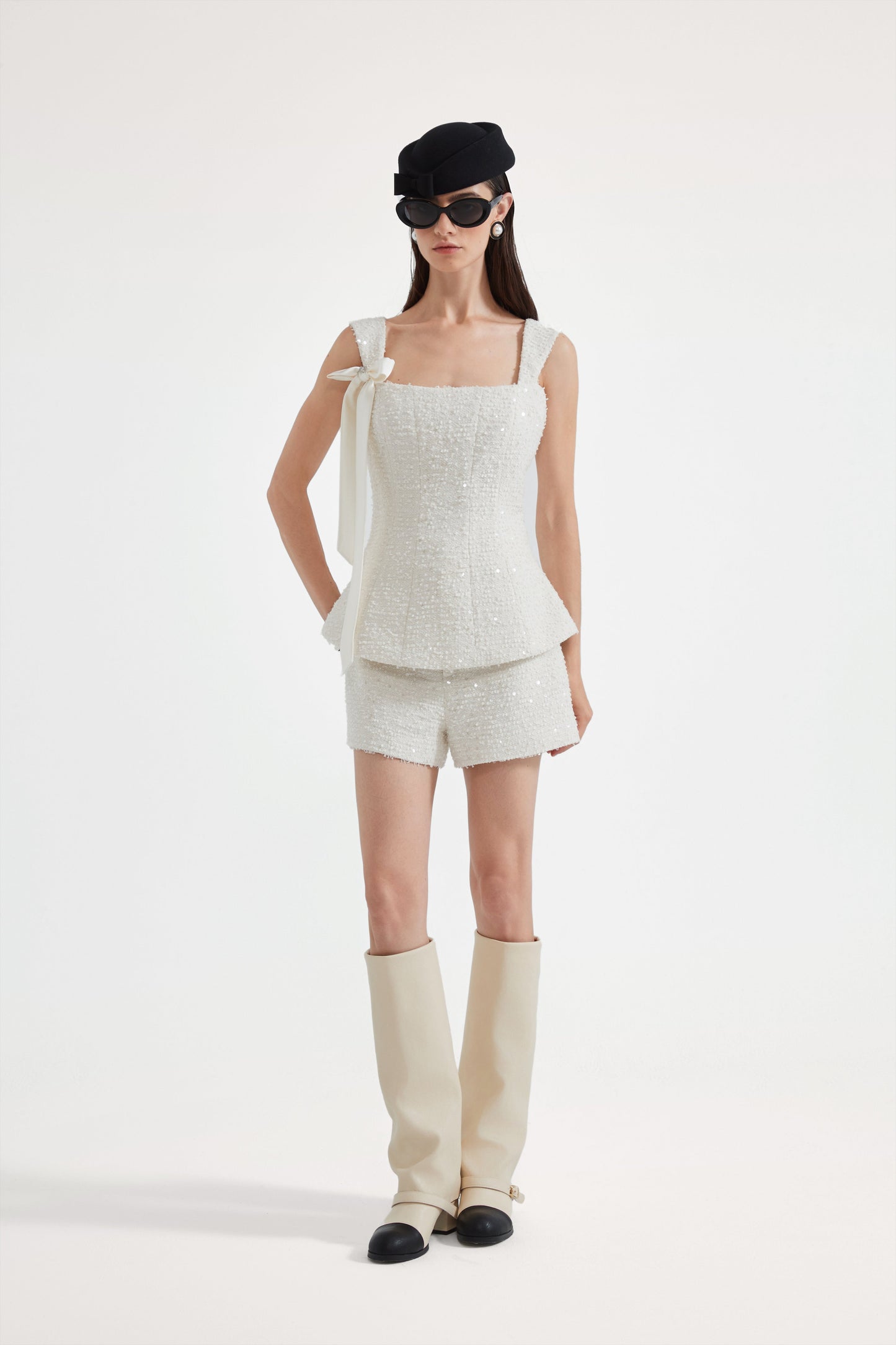 White Bow-Detailed Sleeveless Fitted Top