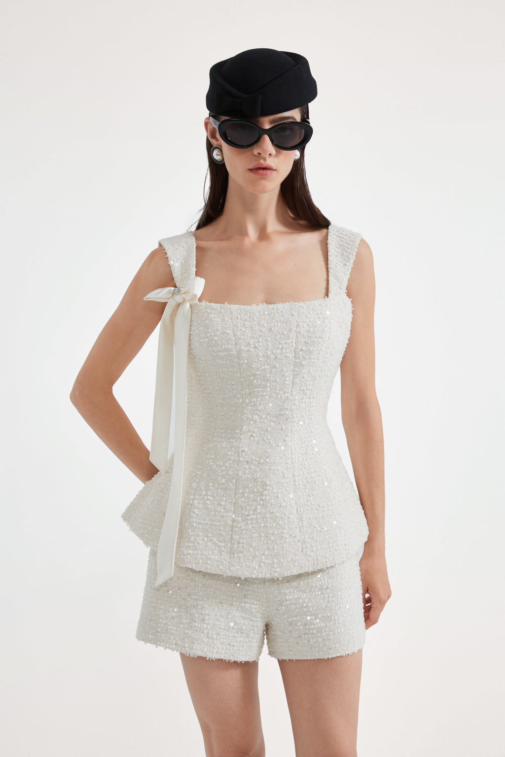 White Bow-Detailed Sleeveless Fitted Top