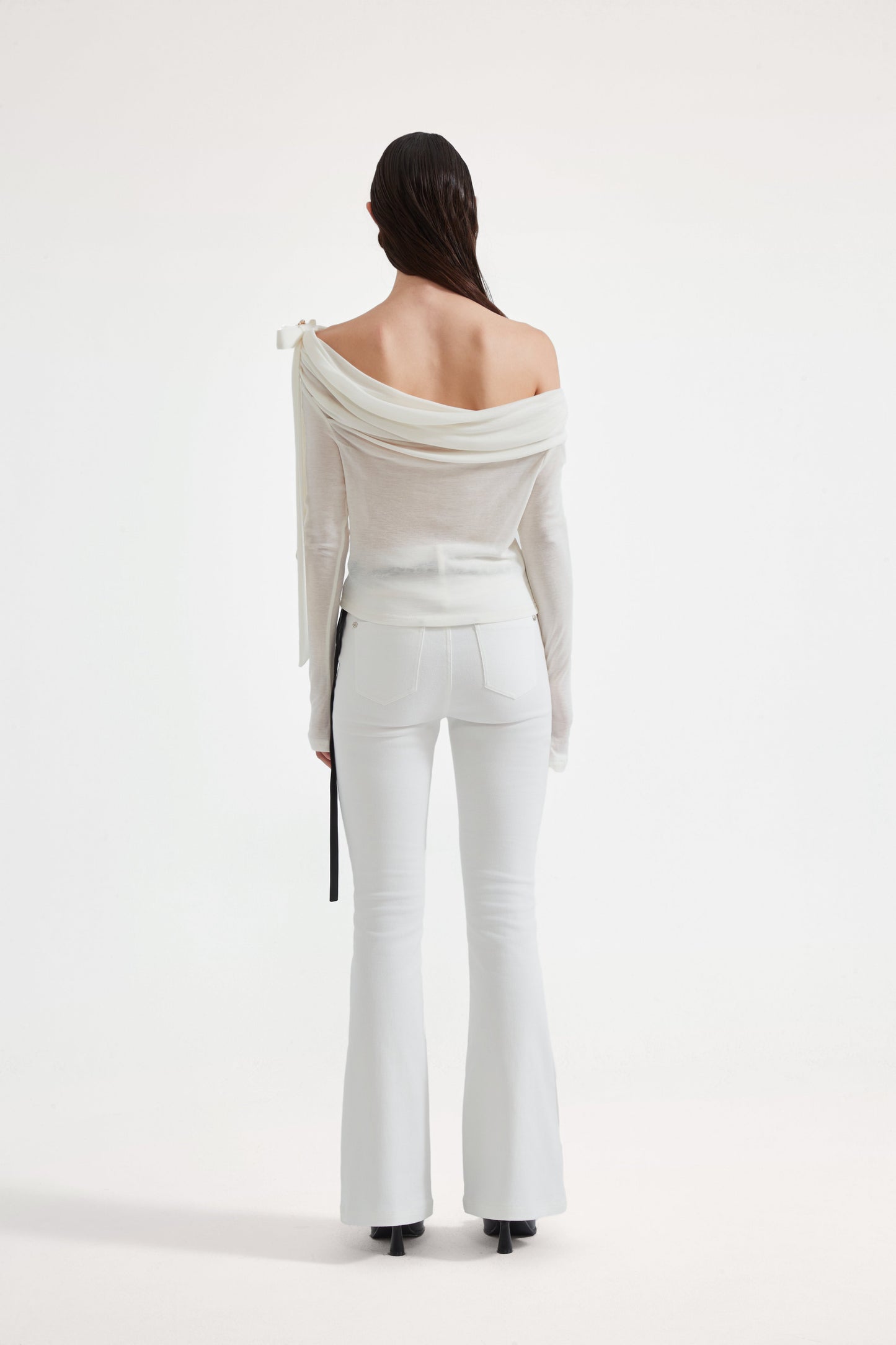 White Off-The-Shoulder Pleated Bow Ribbon Blouse