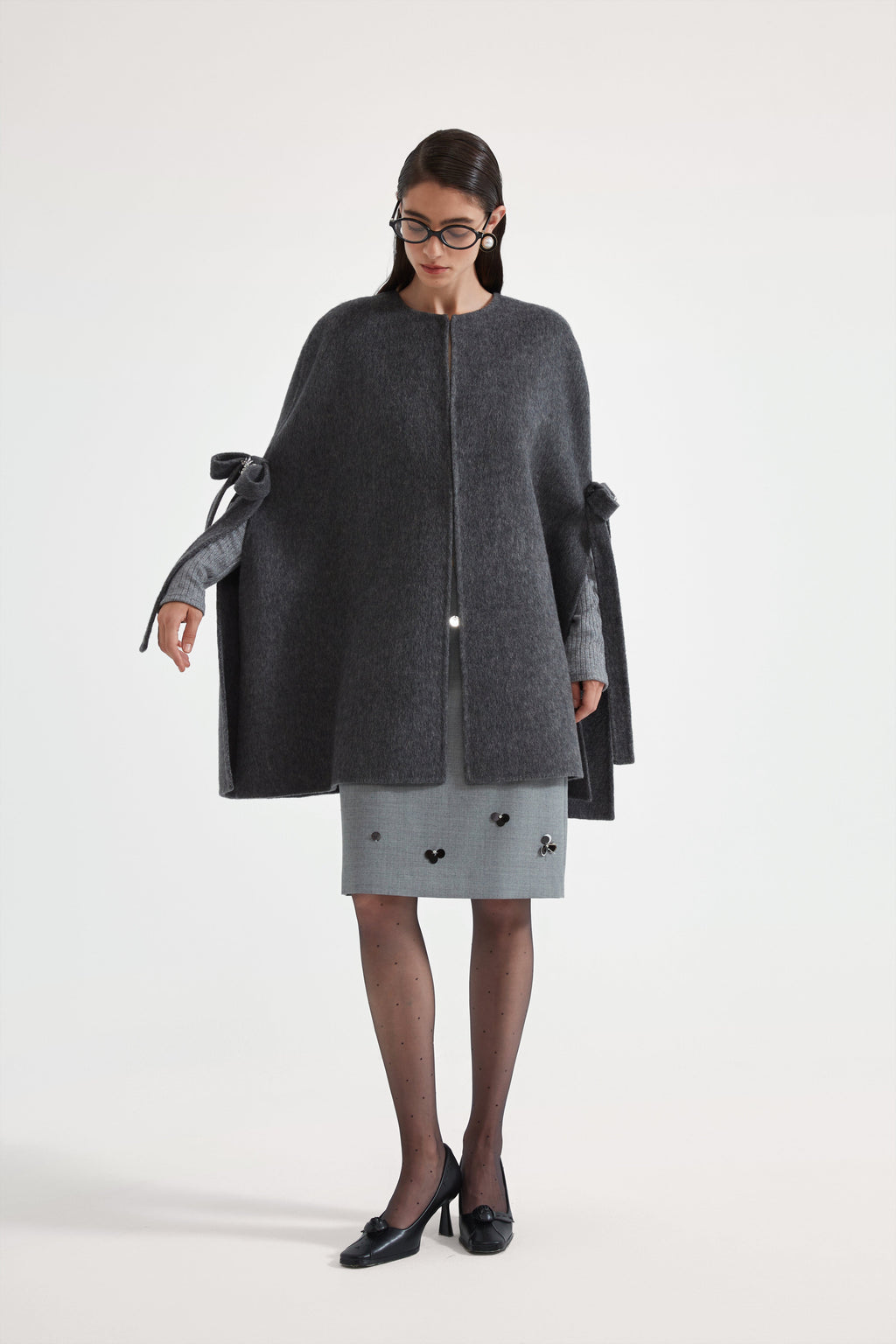 Gray Bow Cape