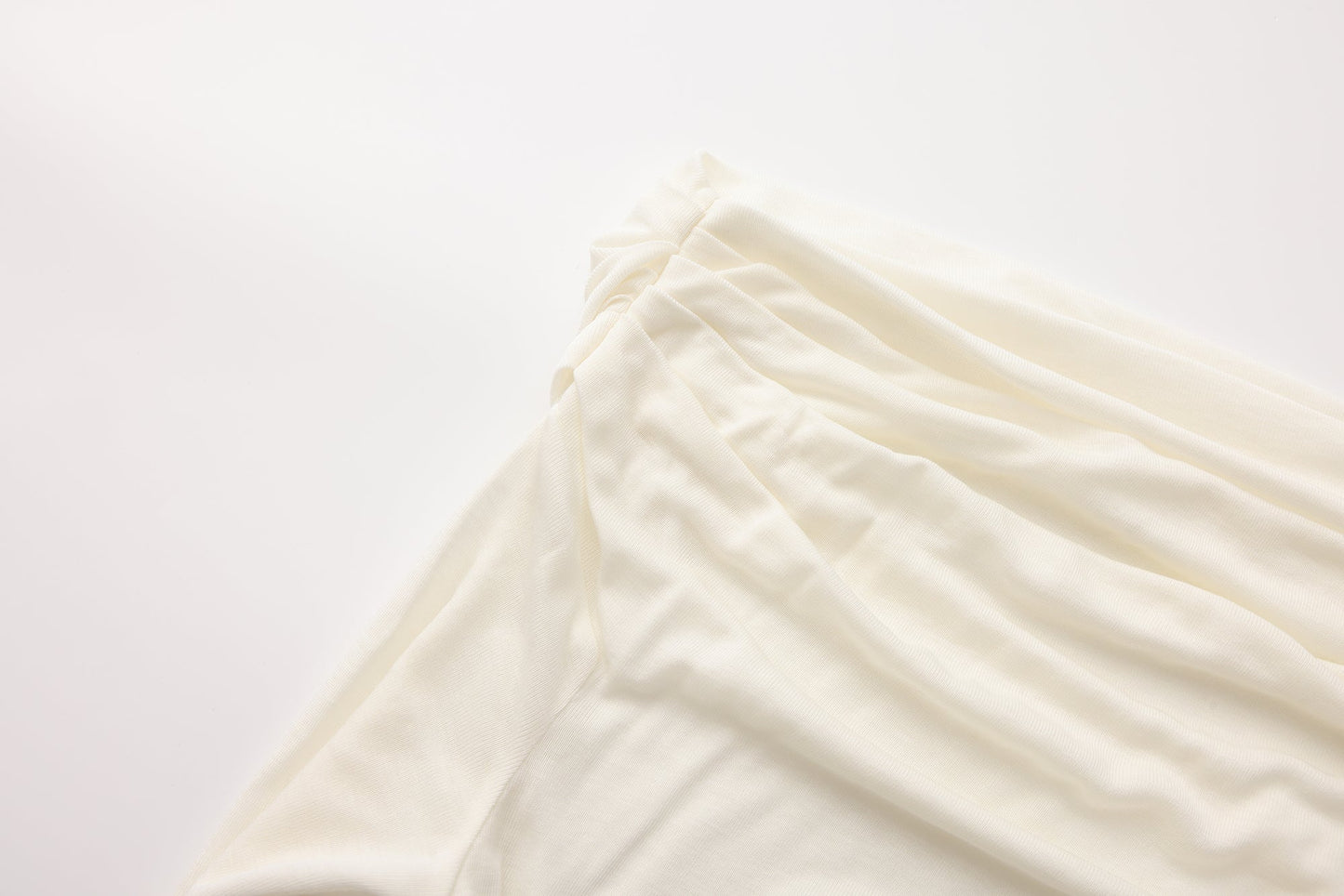 White Off-The-Shoulder Pleated Bow Ribbon Blouse