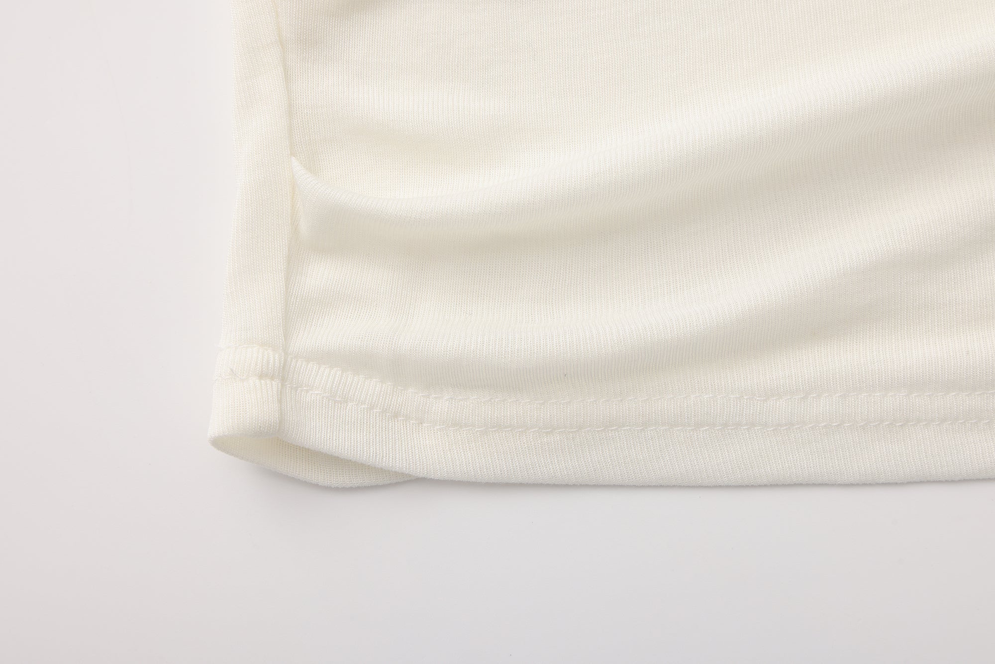 White Off-The-Shoulder Pleated Bow Ribbon Blouse