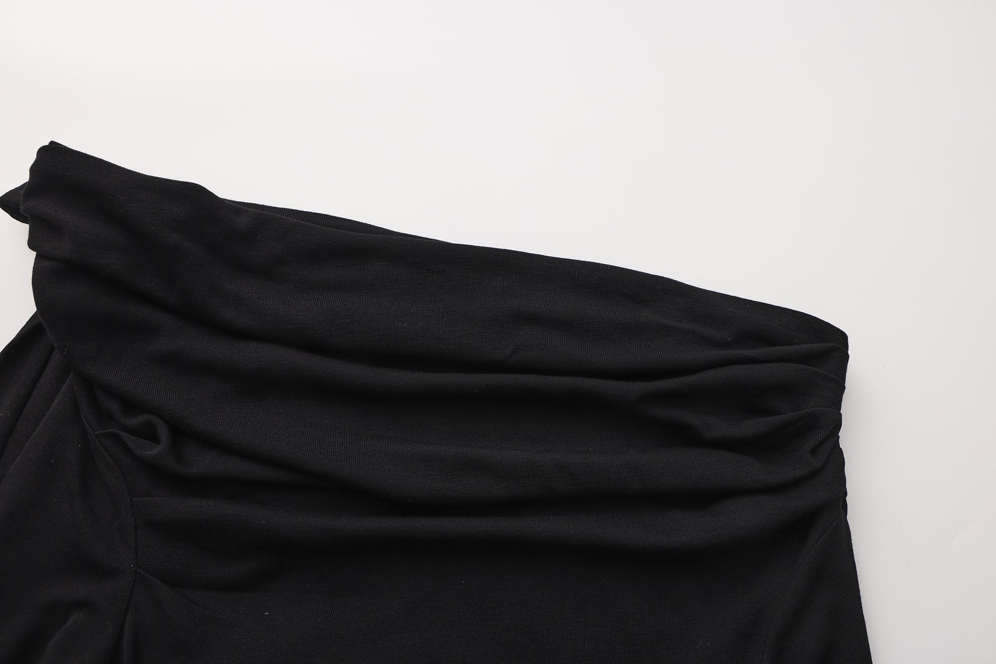 Black Off-The-Shoulder Pleated Bow Ribbon Blouse