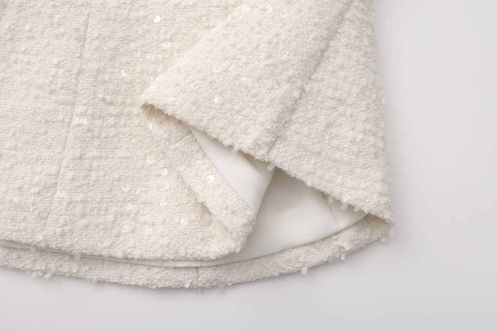 White Bow-Detailed Sleeveless Fitted Top