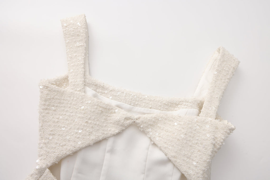 White Bow-Detailed Sleeveless Fitted Top