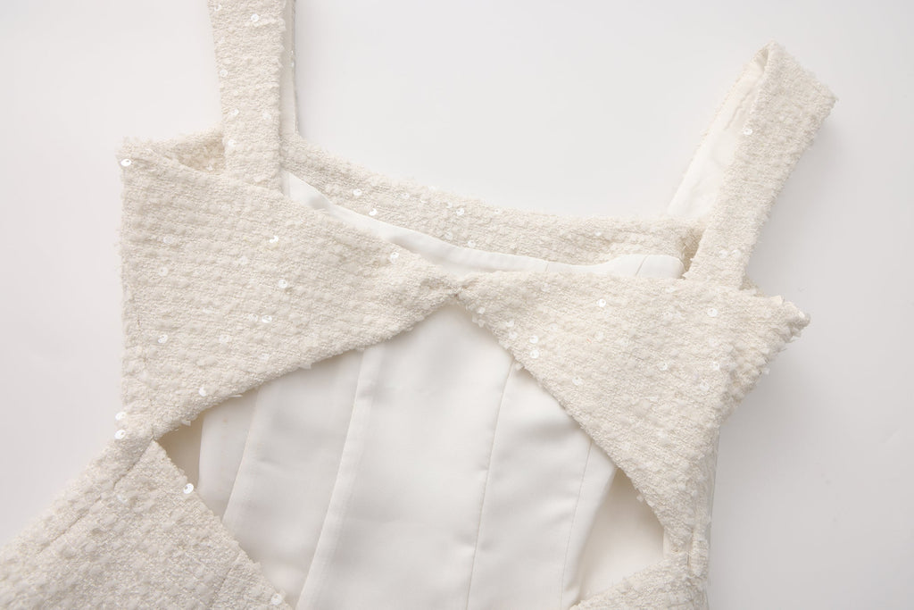 White Bow-Detailed Sleeveless Fitted Top
