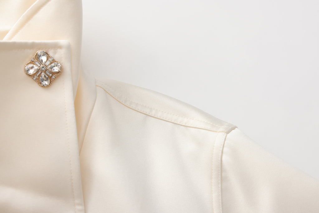 White Stand Collar Double-Breasted Chain Trench Coat