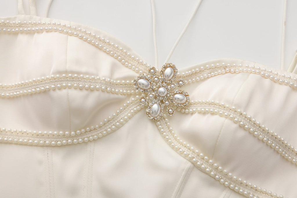 WHITE SANTIN FITTED DRESS