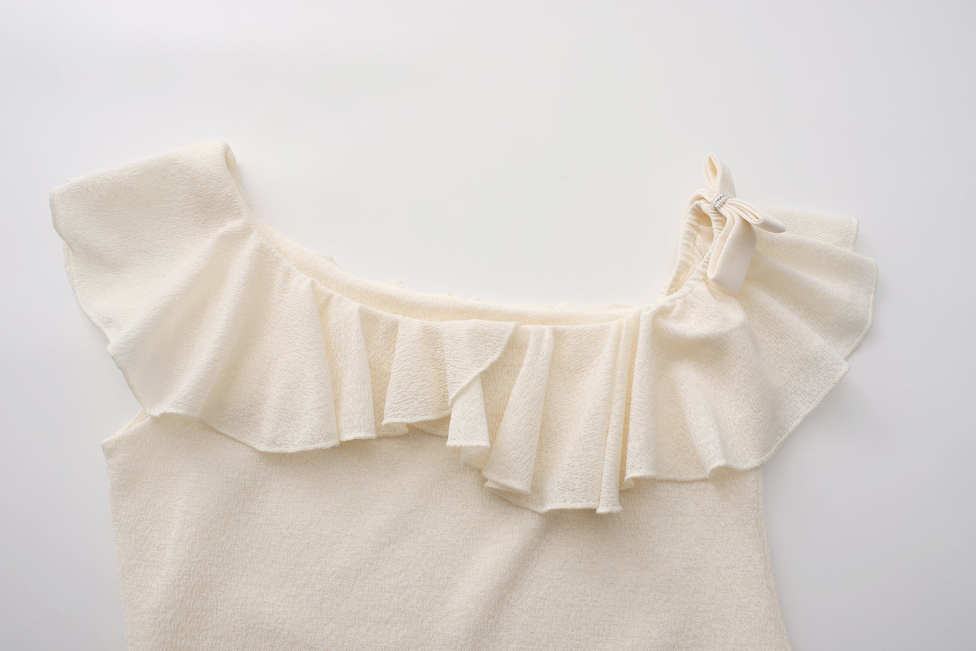 White Off-shoulder Bowknot Top