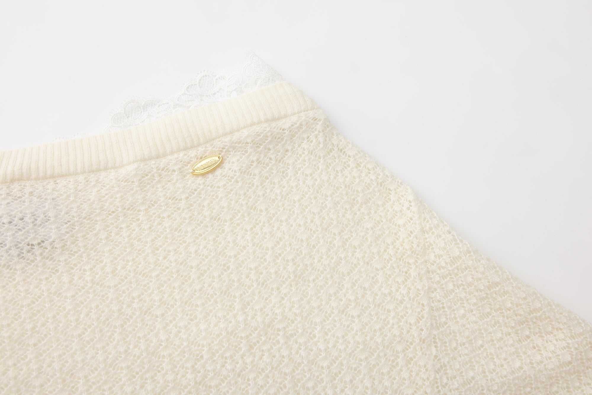White Lace Panel Shell Knit Cardigan