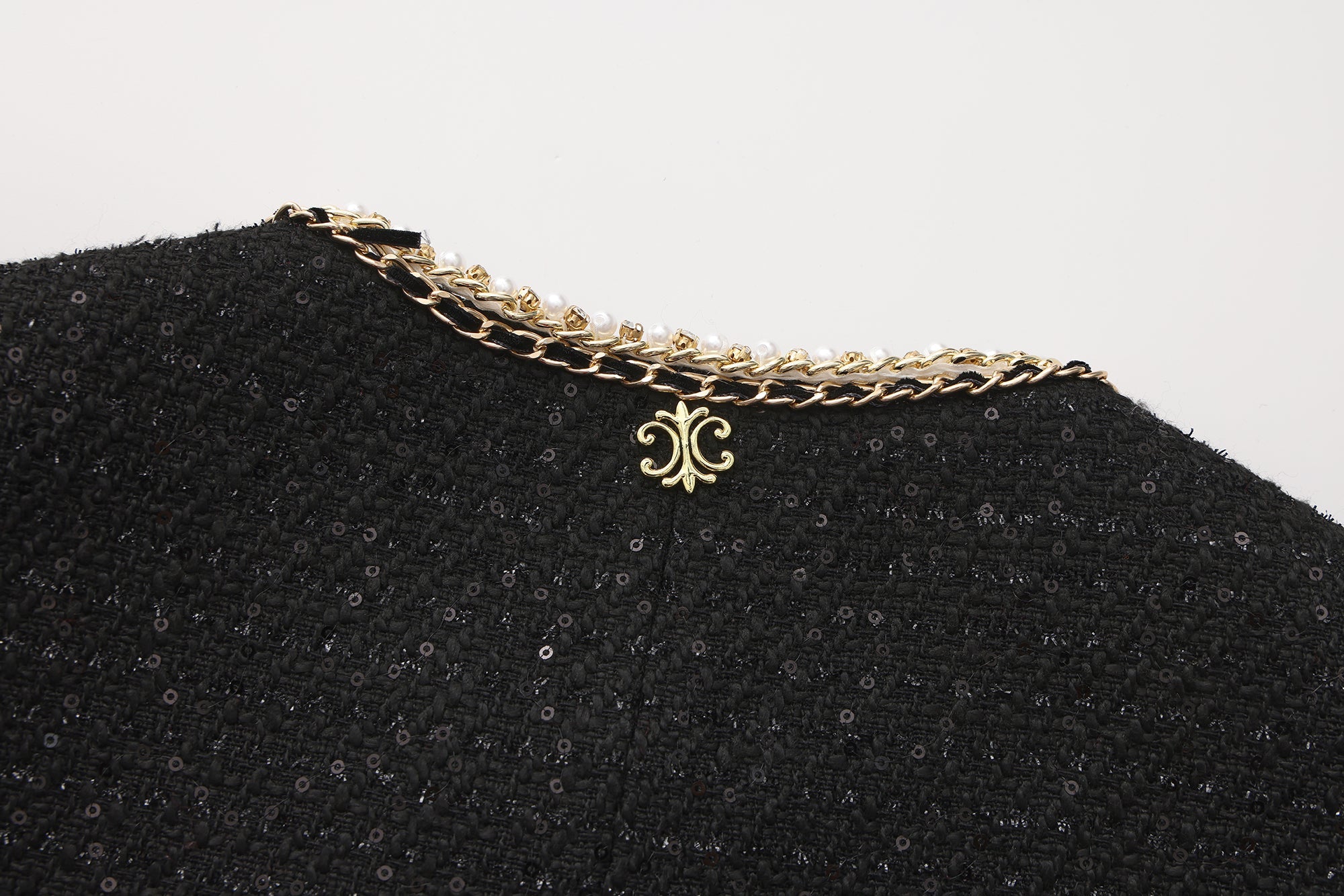 Black Round-Necked Small Fragrance Coat With Pockets