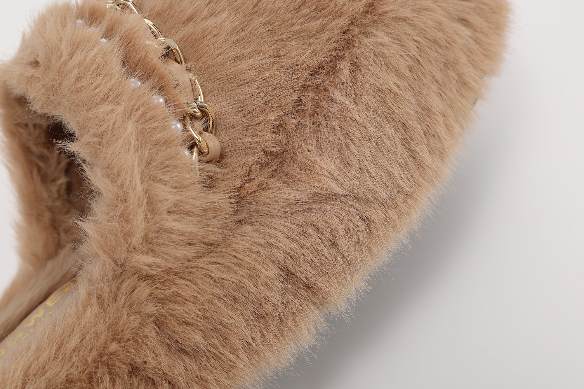 Coffee Platform Chain Pearl Furry Slippers